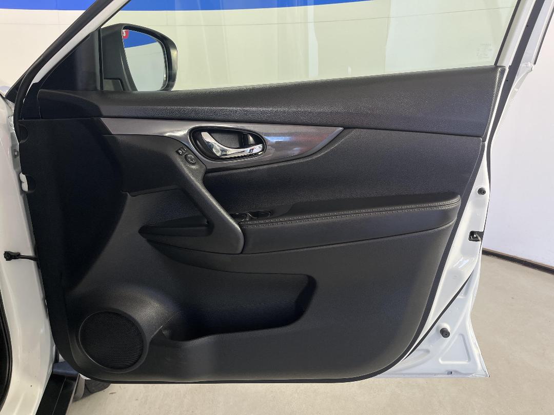 Photo '15' of Nissan X-Trail