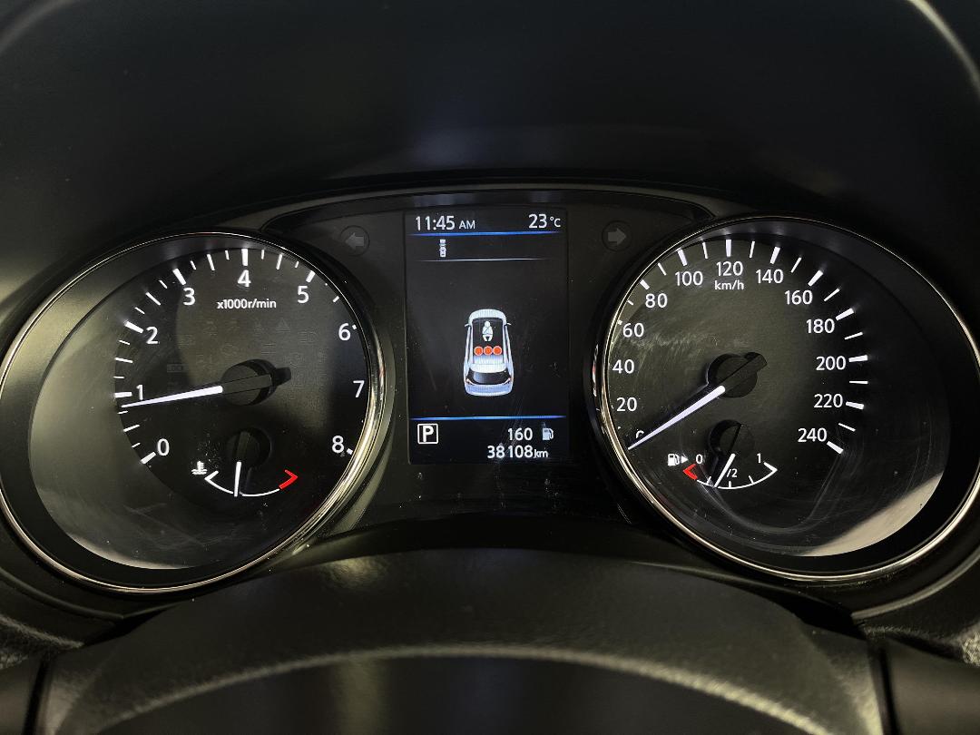 Photo '21' of Nissan X-Trail