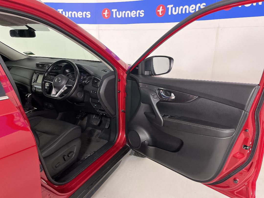 Photo '15' of Nissan X-Trail Photo '15' of Nissan X-Trail