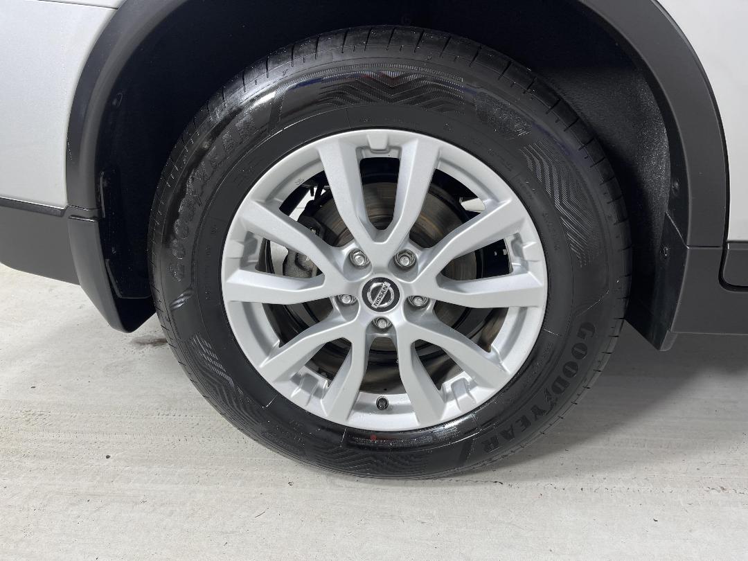 Photo '12' of Nissan X-Trail