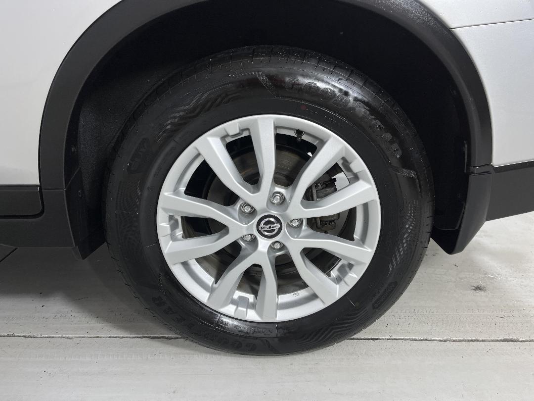 Photo '11' of Nissan X-Trail