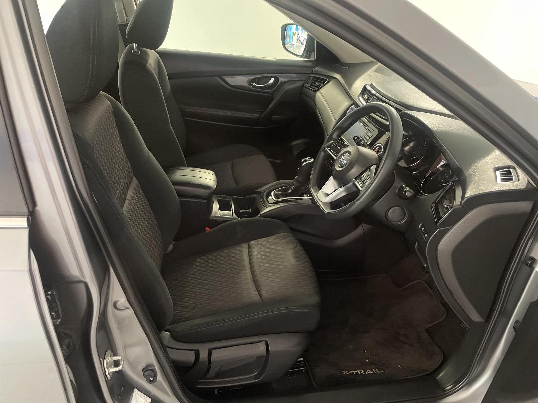 Photo '16' of Nissan X-Trail