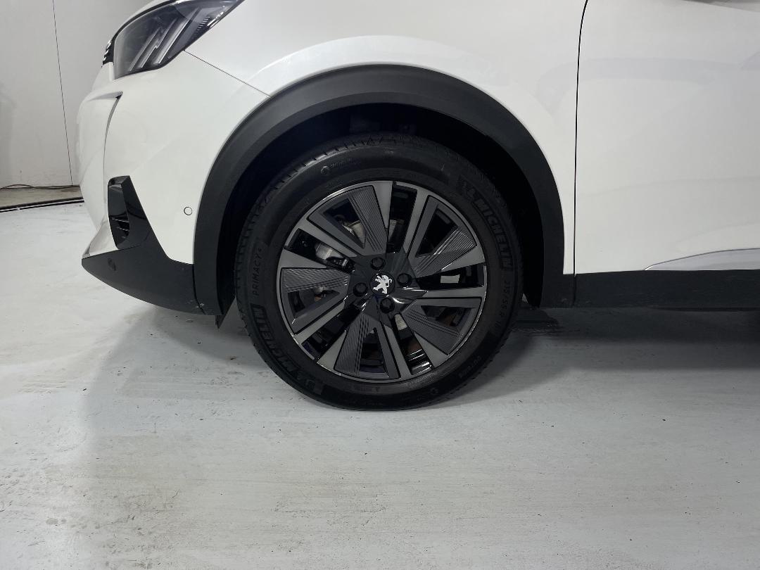 Photo '10' of Peugeot 2008