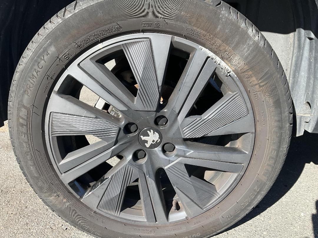 Photo '8' of Peugeot 2008 GT Photo '8' of Peugeot 2008 GT