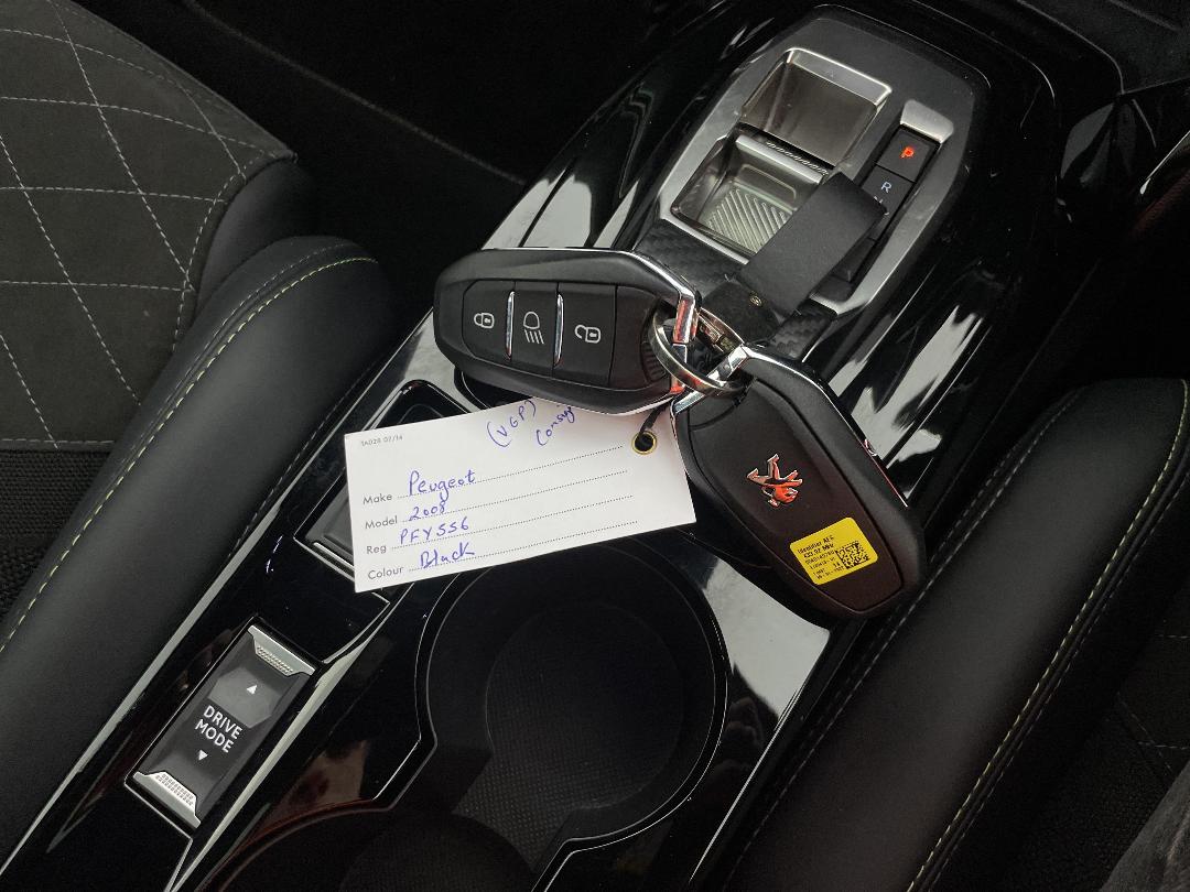 Photo '22' of Peugeot 2008