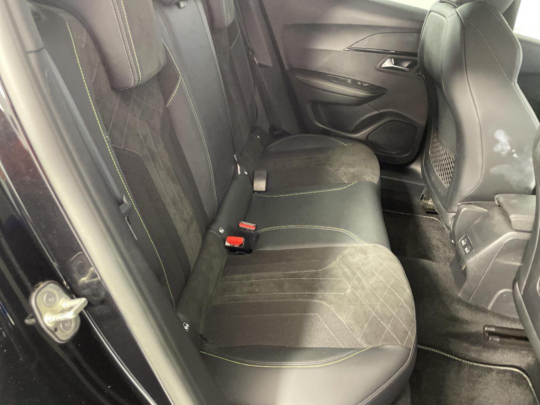 Photo '20' of Peugeot 2008