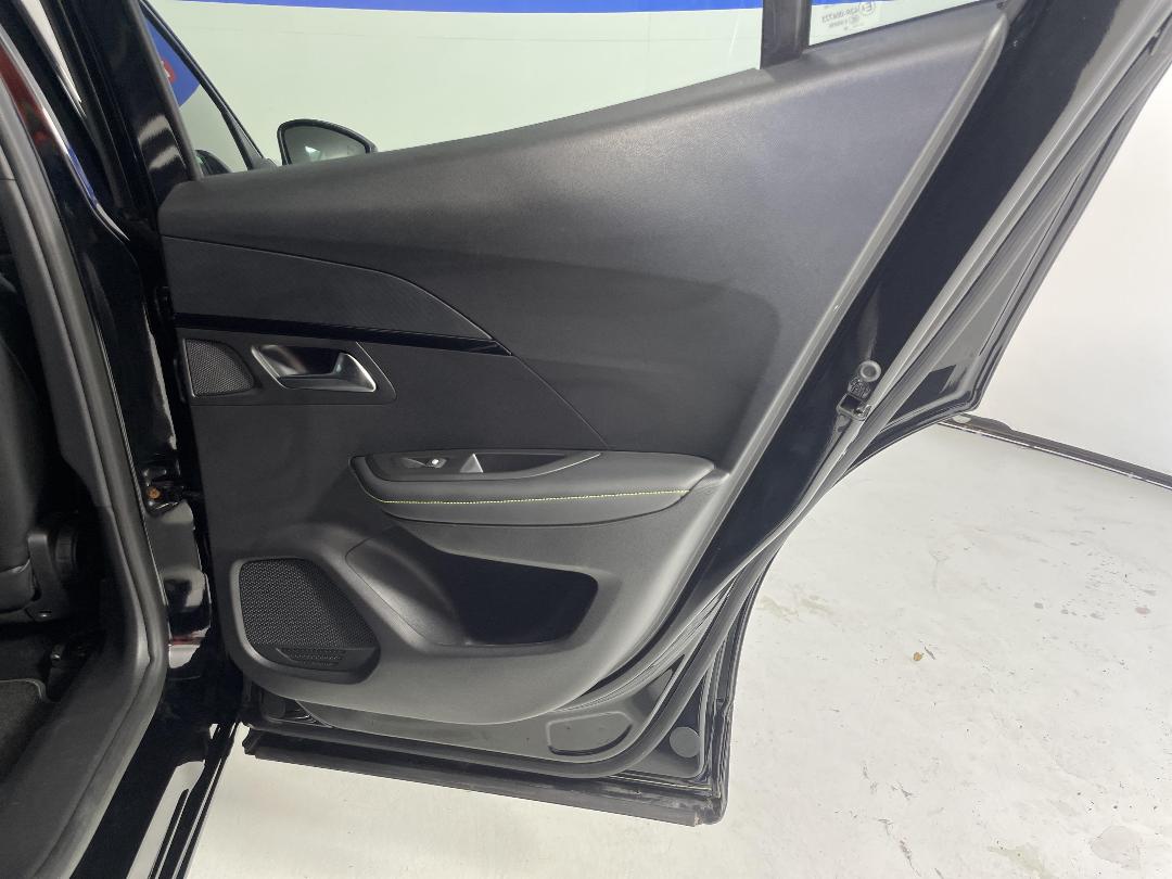 Photo '19' of Peugeot 2008