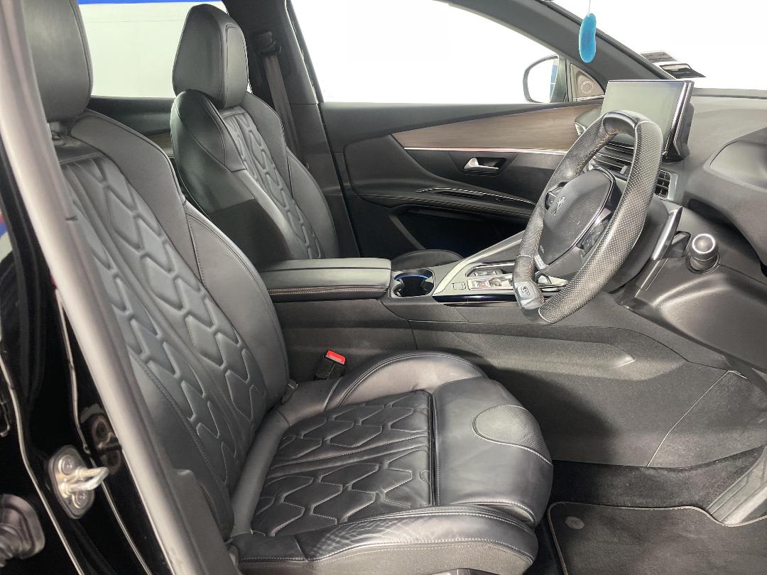 Photo '16' of Peugeot 3008