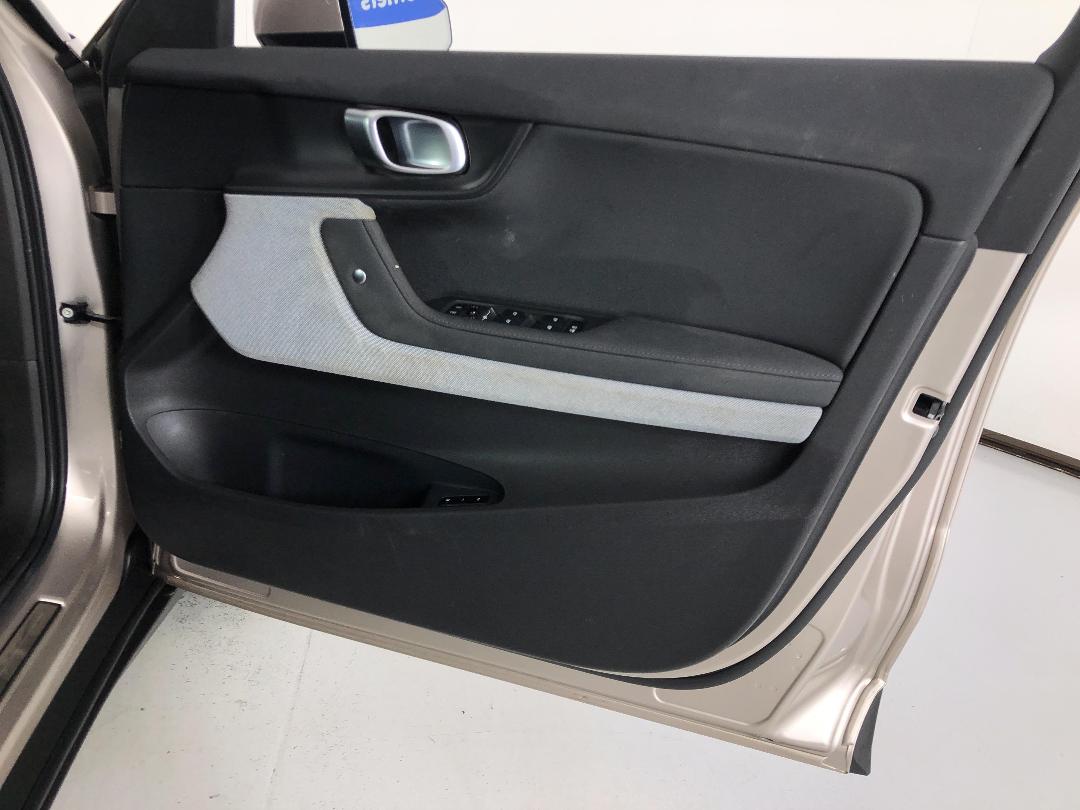 Photo '15' of Polestar Polestar 2