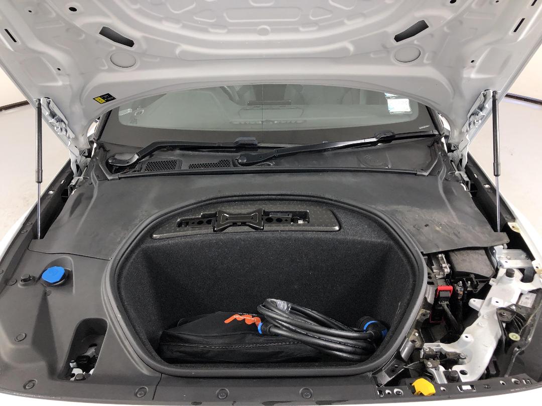 Photo '13' of Polestar Polestar 2 Photo '13' of Polestar Polestar 2