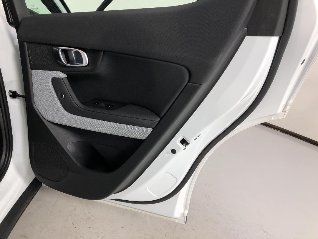 Photo '19' of Polestar Polestar 2 Photo '19' of Polestar Polestar 2