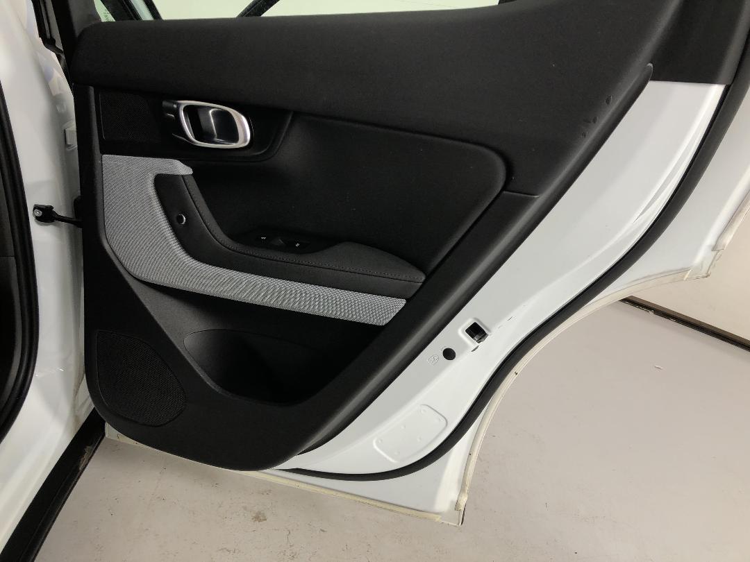 Photo '19' of Polestar Polestar 2