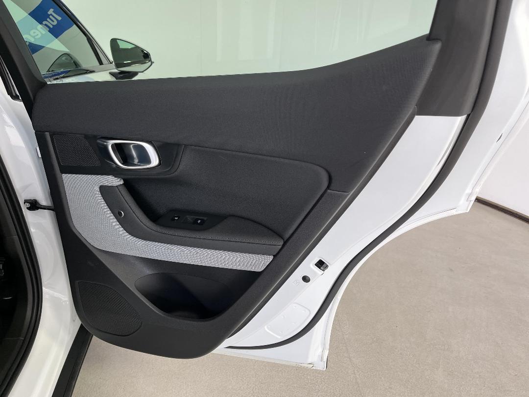 Photo '19' of Polestar Polestar 2