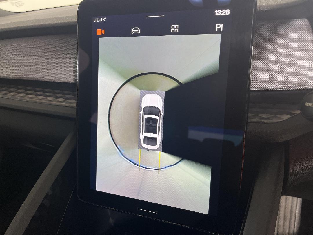 Photo '27' of Polestar Polestar 2 Photo '27' of Polestar Polestar 2