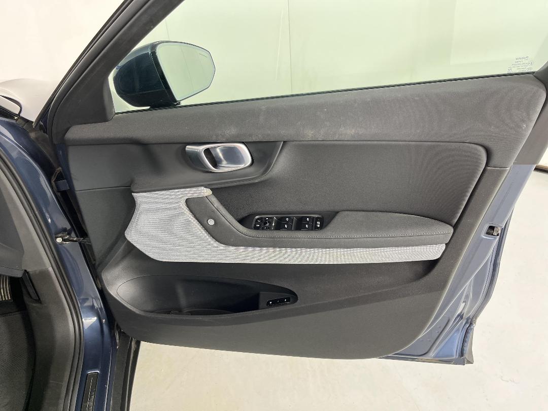 Photo '15' of Polestar Polestar 2