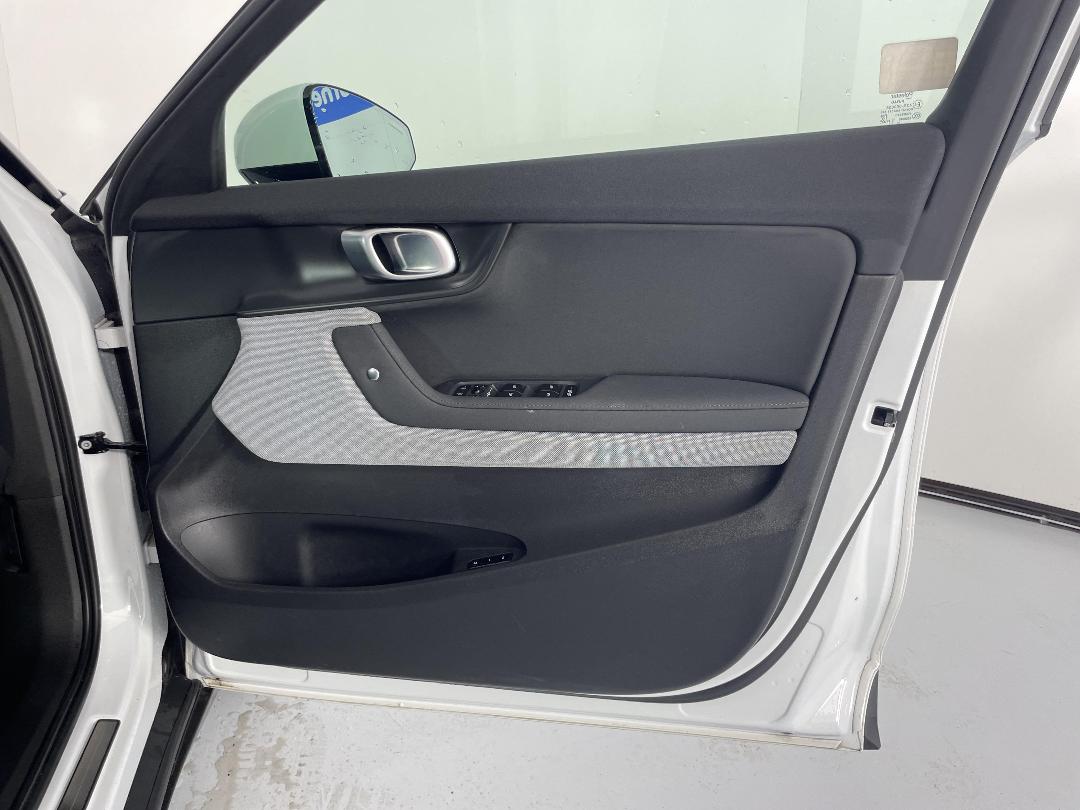 Photo '15' of Polestar Polestar 2