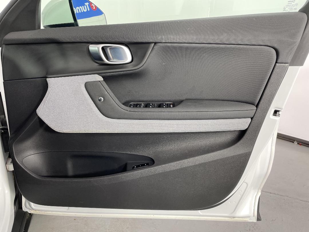 Photo '15' of Polestar Polestar 2 Photo '15' of Polestar Polestar 2