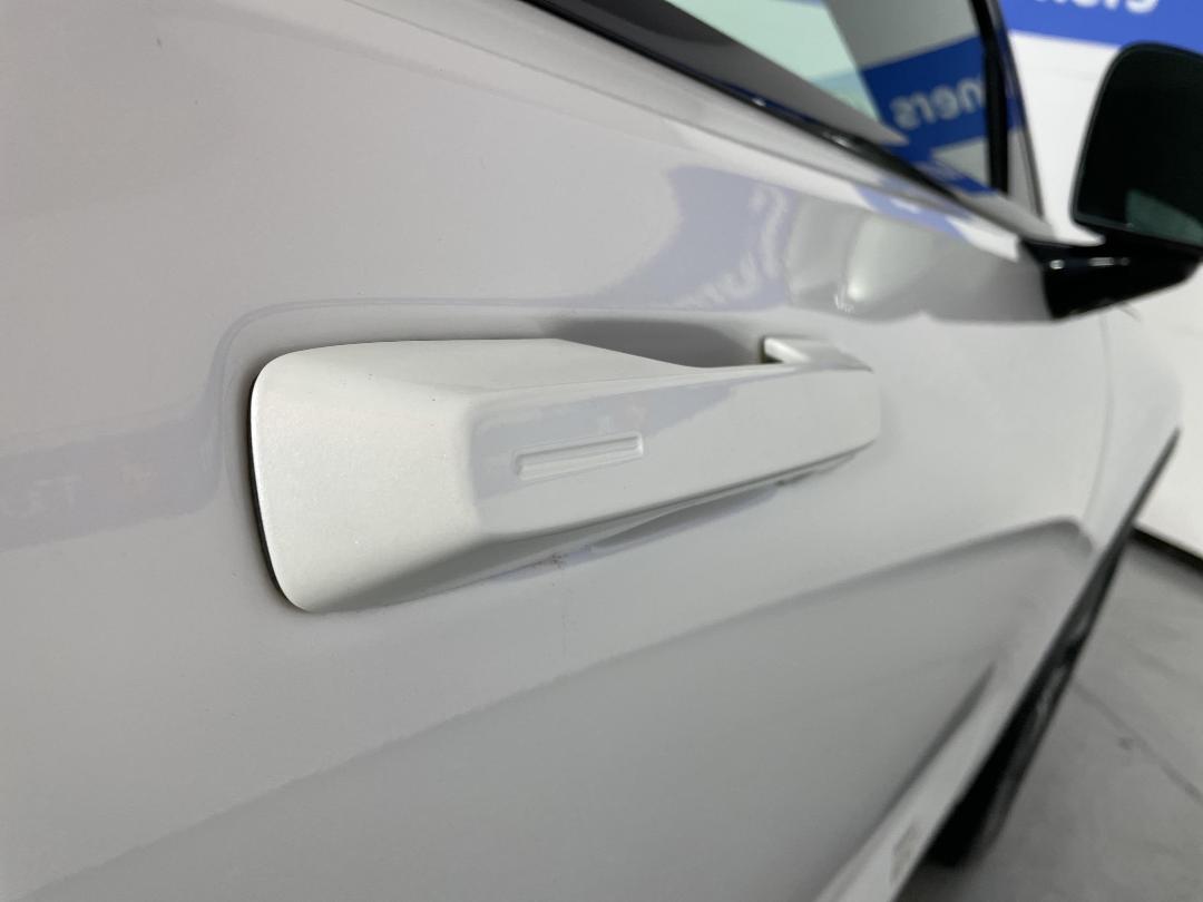 Photo '26' of Polestar Polestar 2 Photo '26' of Polestar Polestar 2