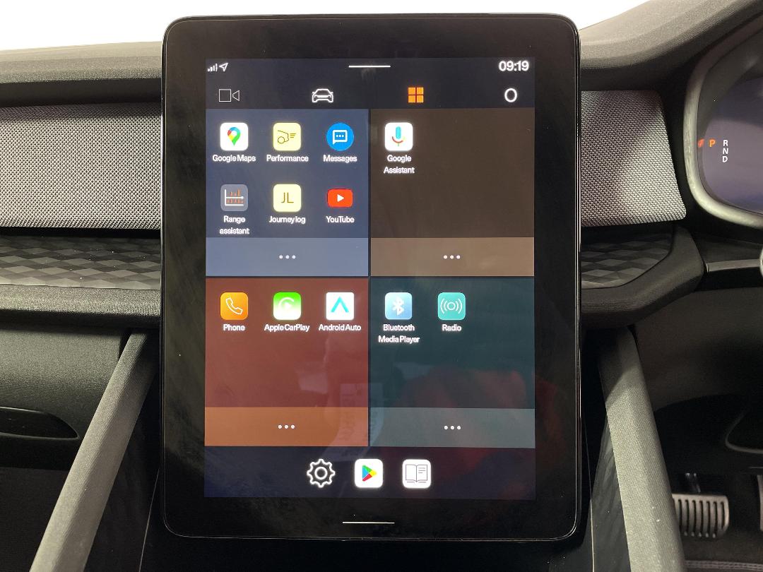 Photo '32' of Polestar Polestar 2 Photo '32' of Polestar Polestar 2