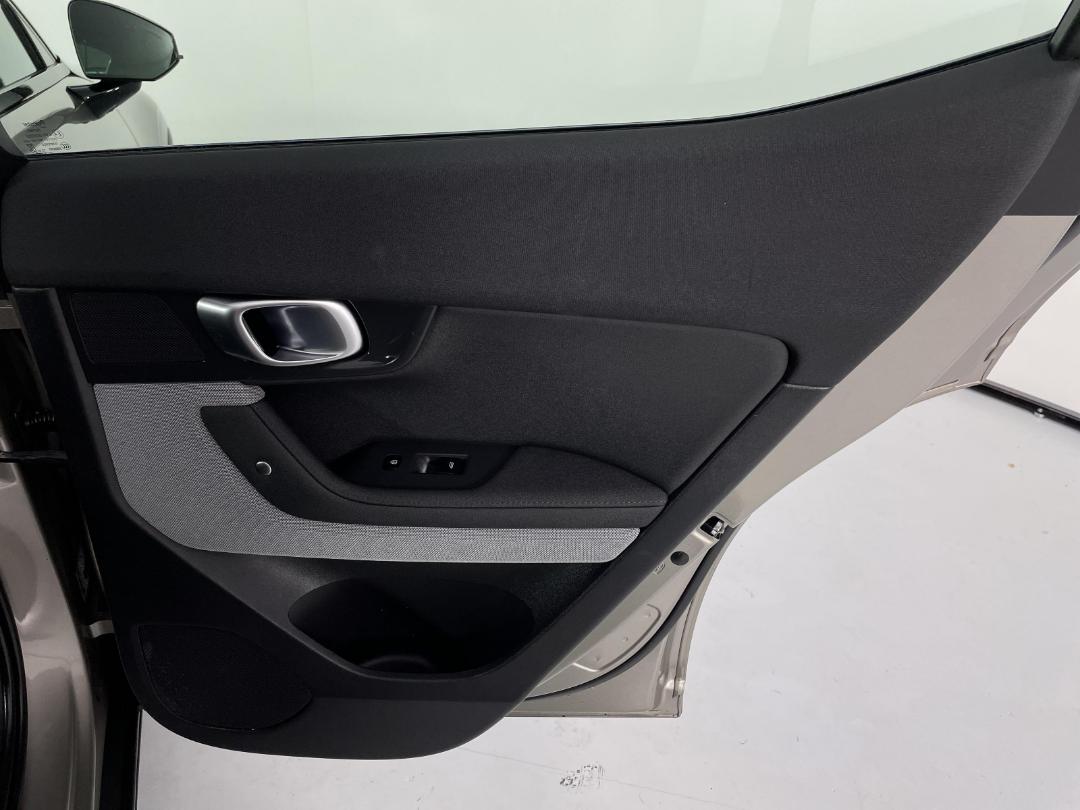 Photo '19' of Polestar Polestar 2