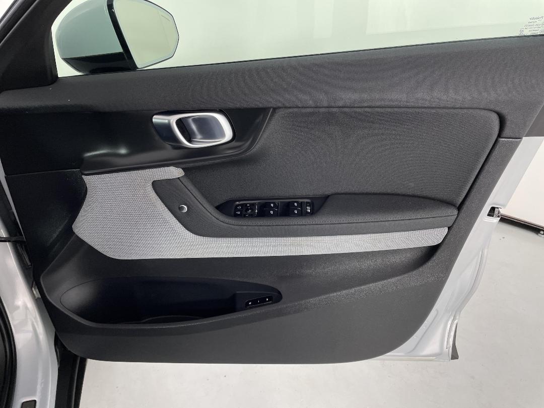 Photo '15' of Polestar Polestar 2