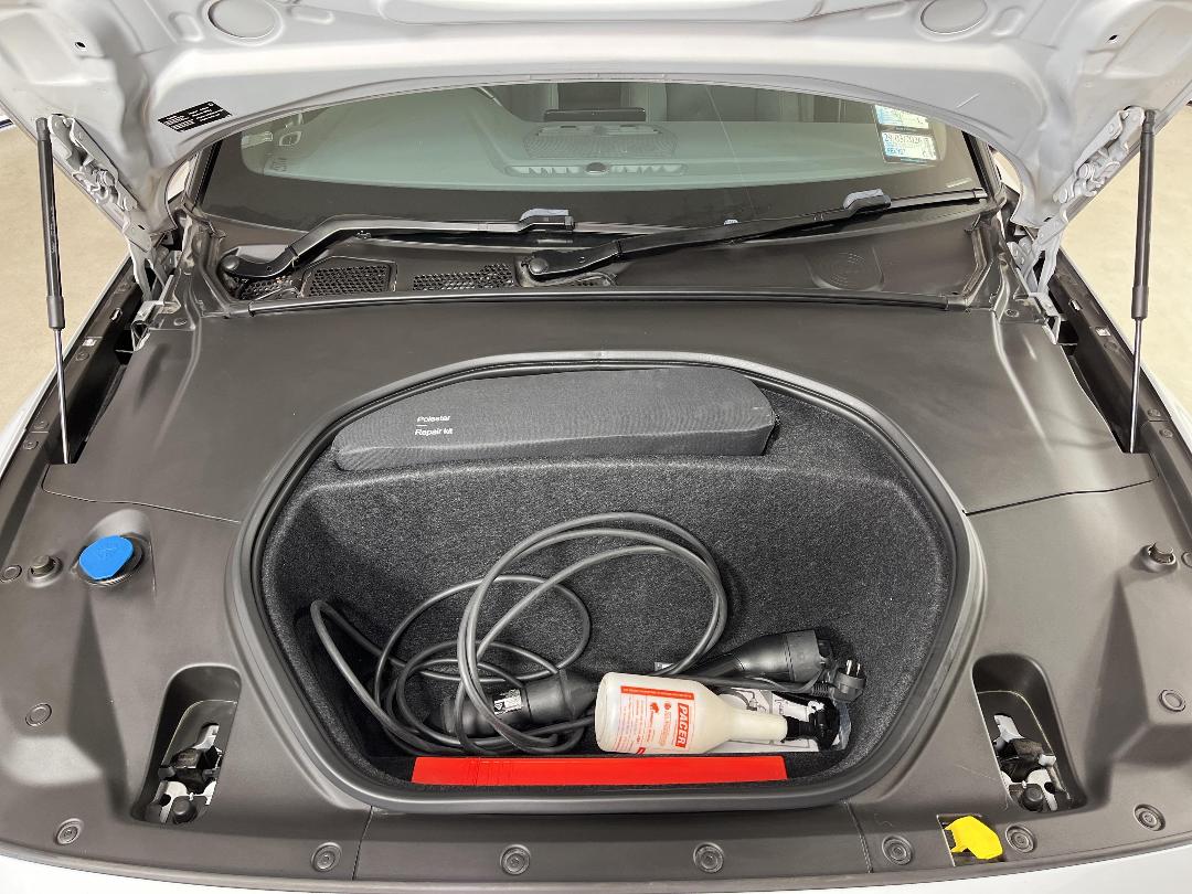 Photo '13' of Polestar Polestar 2 Photo '13' of Polestar Polestar 2