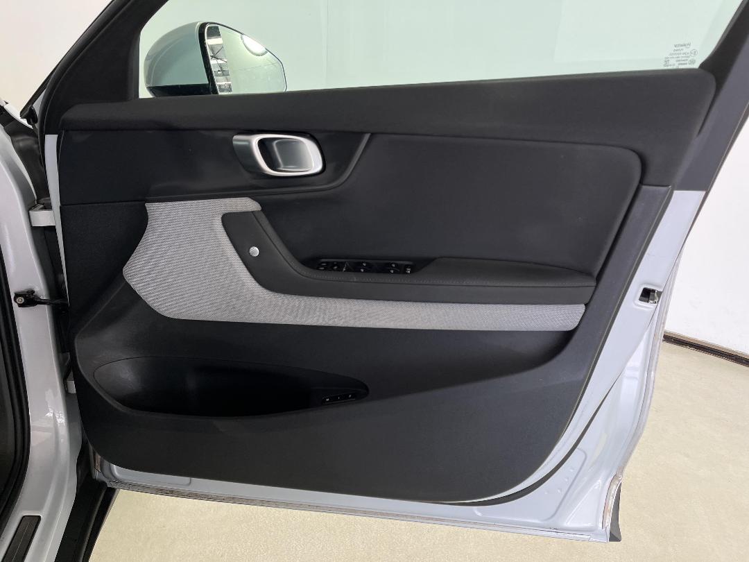 Photo '15' of Polestar Polestar 2 Photo '15' of Polestar Polestar 2