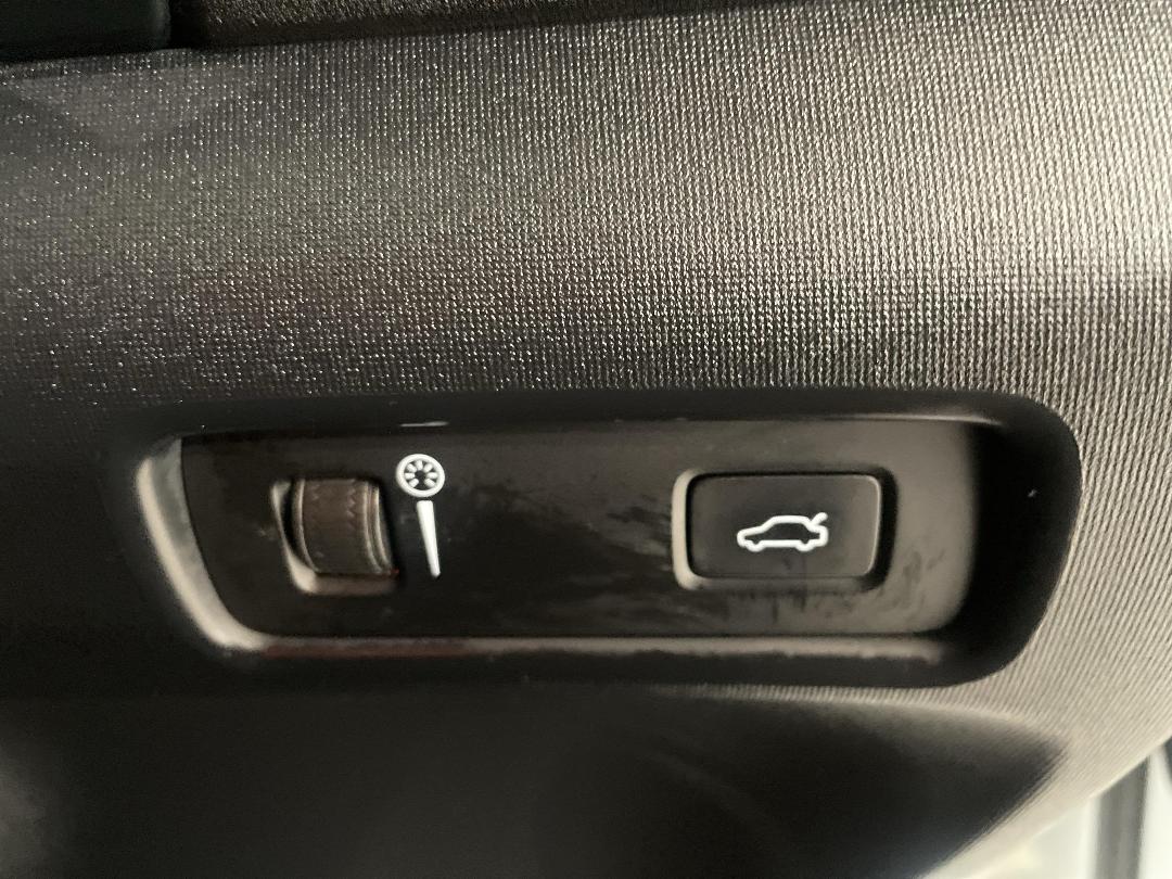 Photo '24' of Polestar Polestar 2