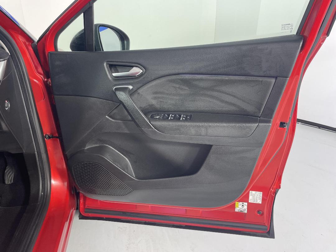 Photo '15' of Renault Captur