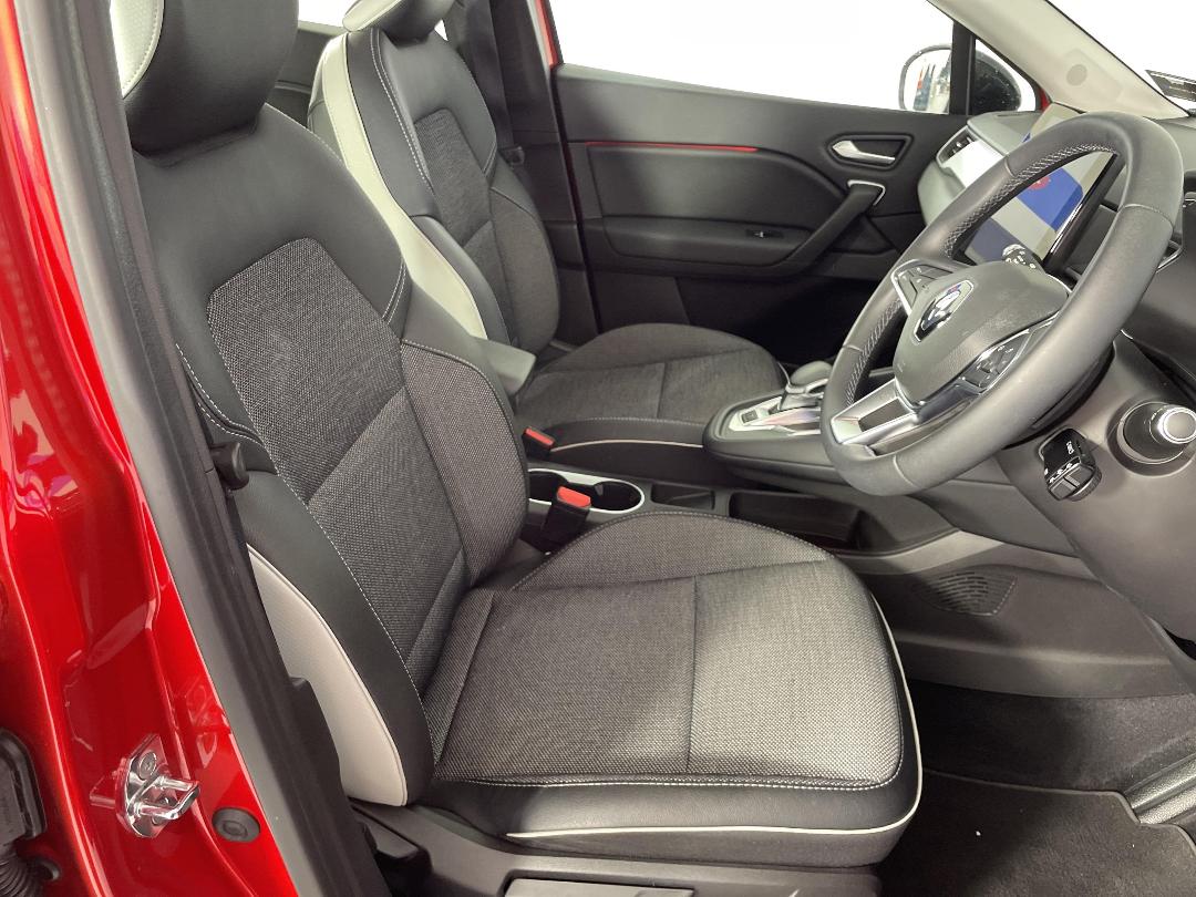 Photo '16' of Renault Captur Photo '16' of Renault Captur