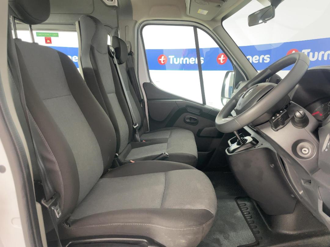 Photo '16' of Renault Master Photo '16' of Renault Master