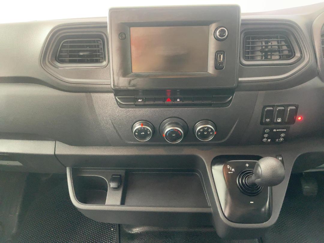 Photo '18' of Renault Master Photo '18' of Renault Master