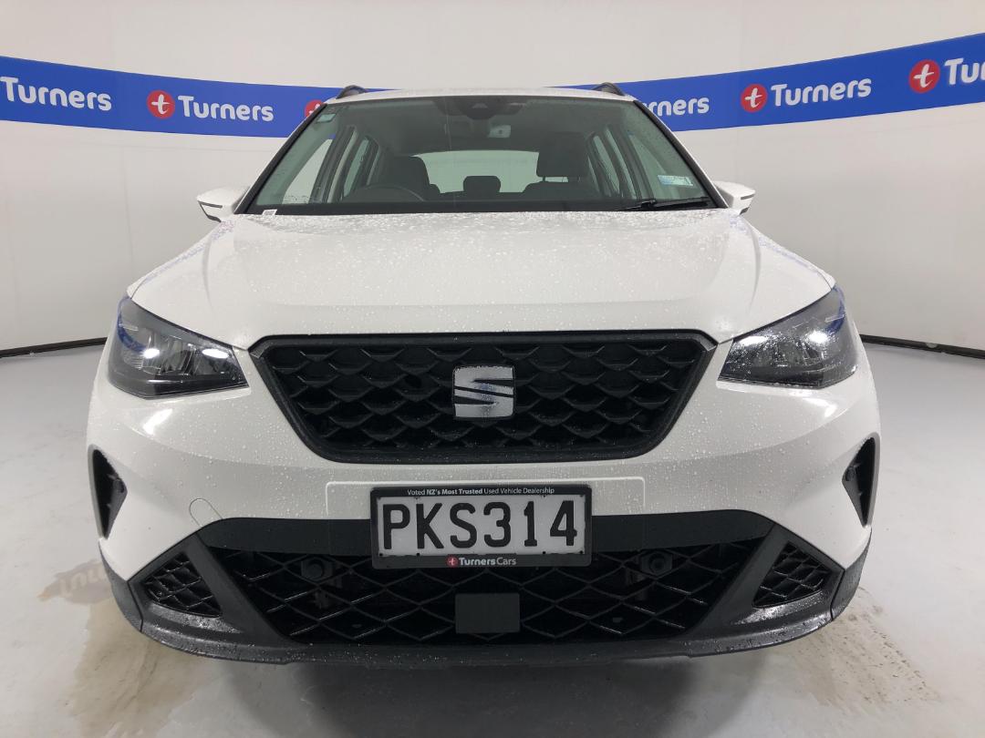 Photo '2' of Seat Arona Photo '2' of Seat Arona