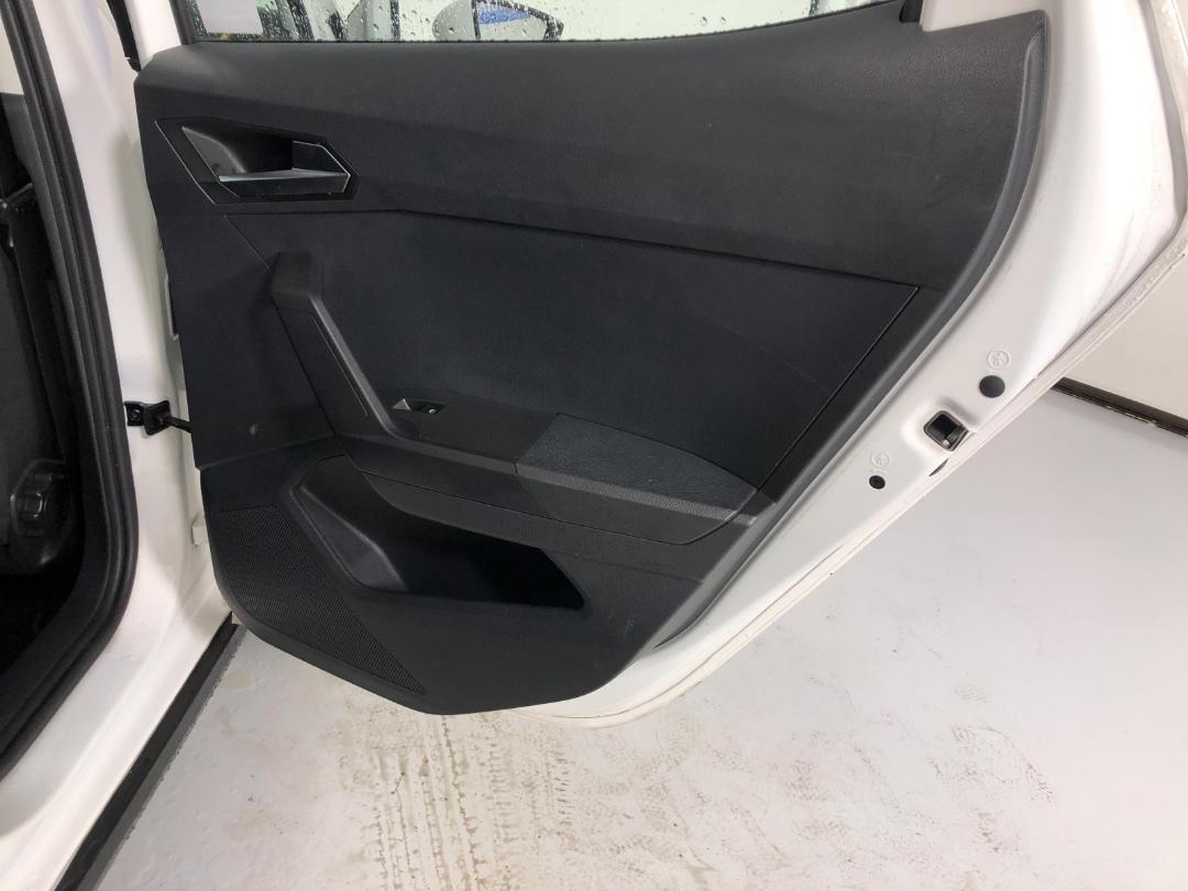 Photo '19' of Seat Arona Photo '19' of Seat Arona