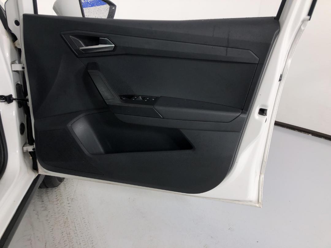 Photo '15' of Seat Arona Photo '15' of Seat Arona