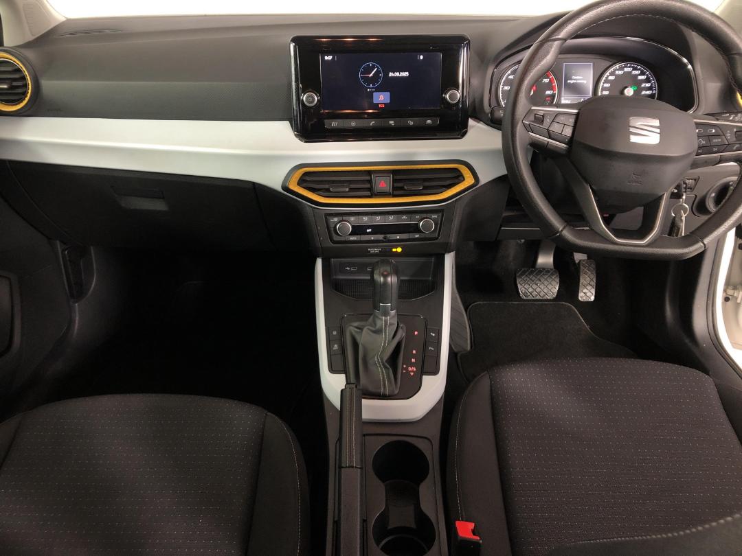 Photo '17' of Seat Arona Photo '17' of Seat Arona