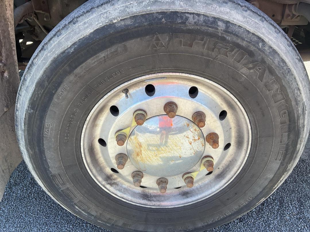 Photo '35' of Shacman X3000 Cab Chassis Photo '35' of Shacman X3000 Cab Chassis