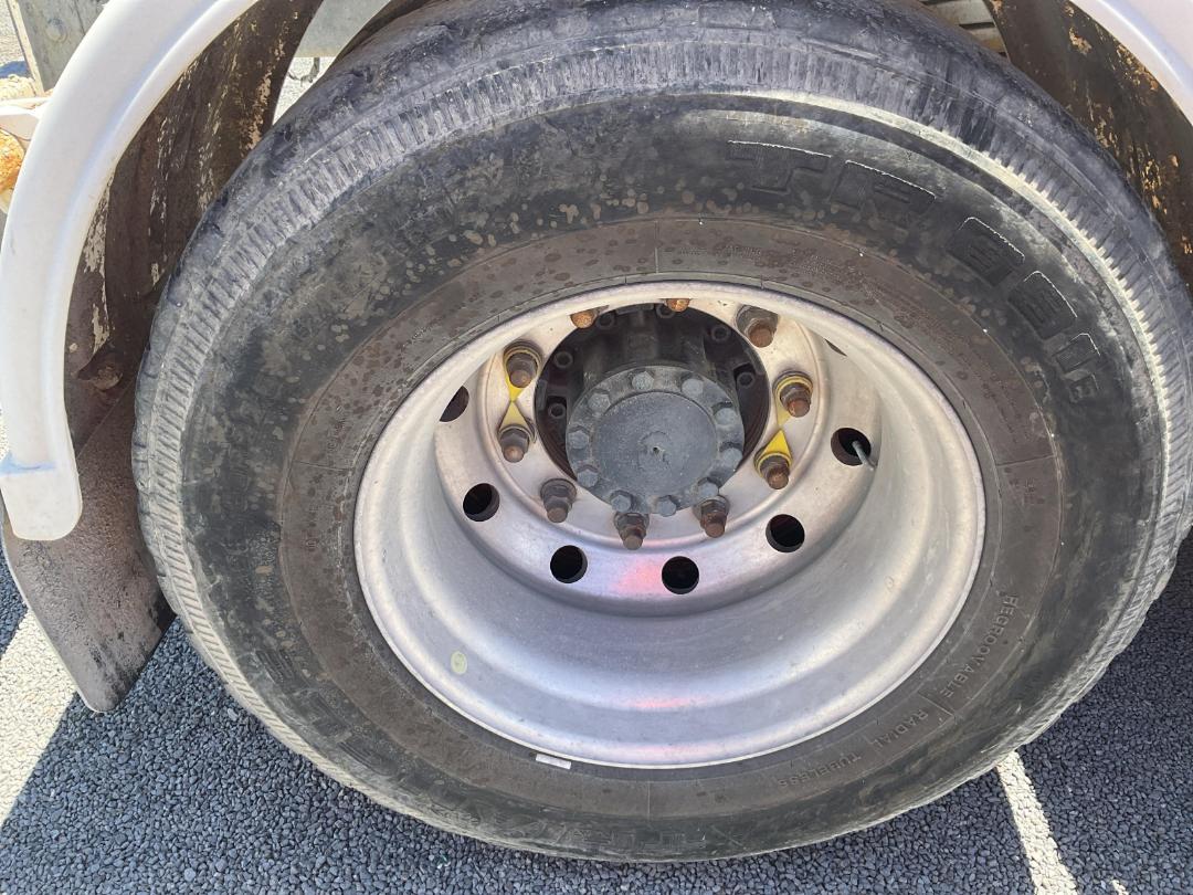 Photo '37' of Shacman X3000 Cab Chassis Photo '37' of Shacman X3000 Cab Chassis