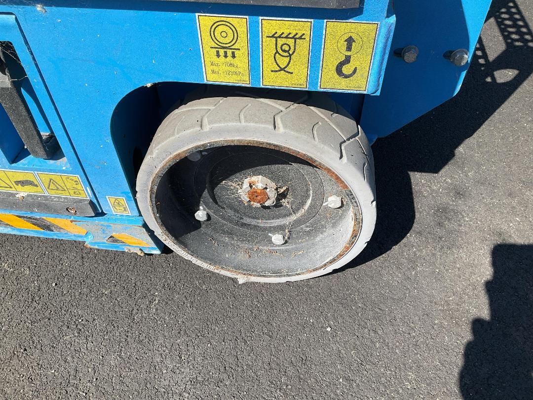 Photo '22' of Sinoboom 0608ME Scissor Lift