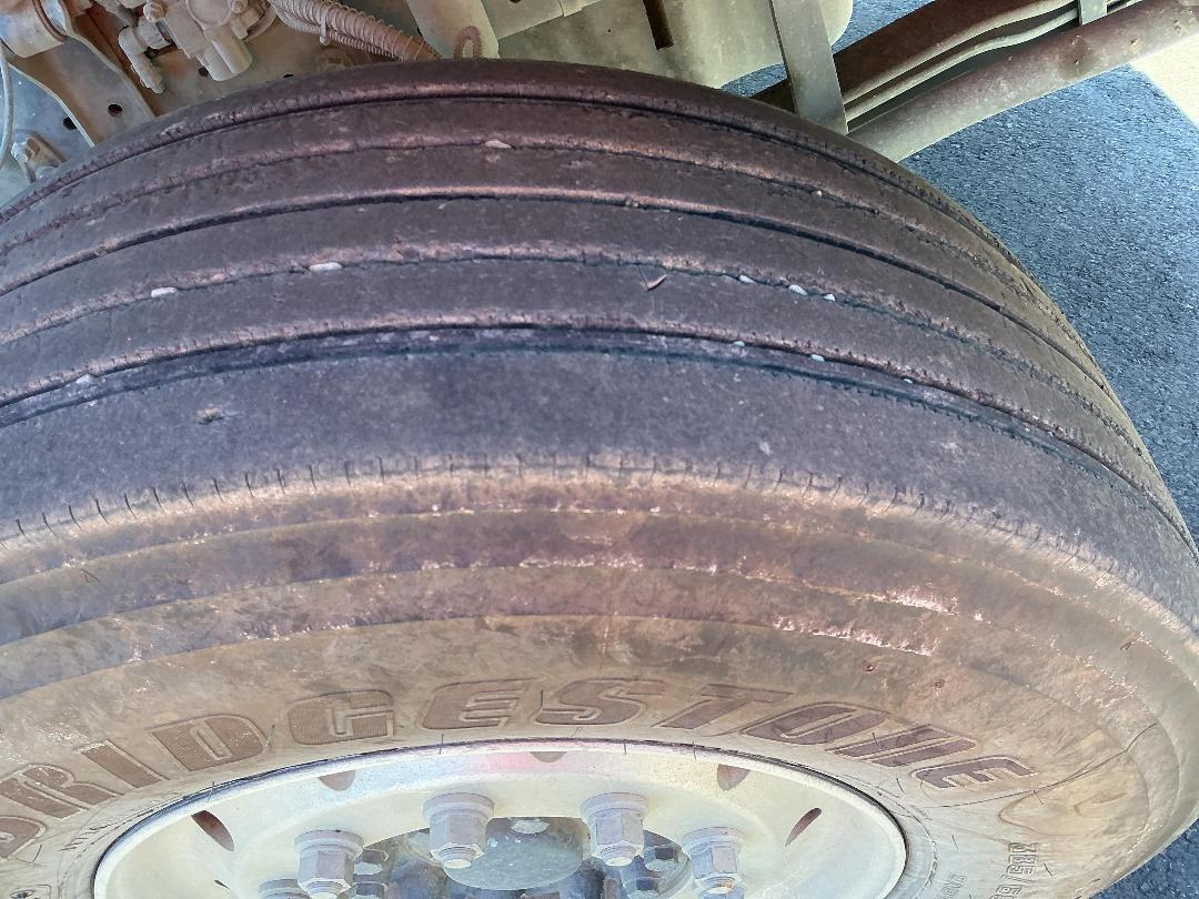 Photo '31' of Sinotruk C7 Cab Chassis