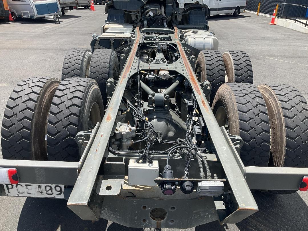 Photo '24' of Sinotruk C7 Cab Chassis