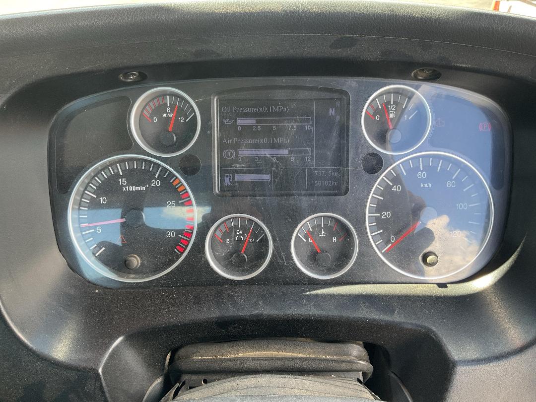 Photo '14' of Sinotruk C7 Cab Chassis