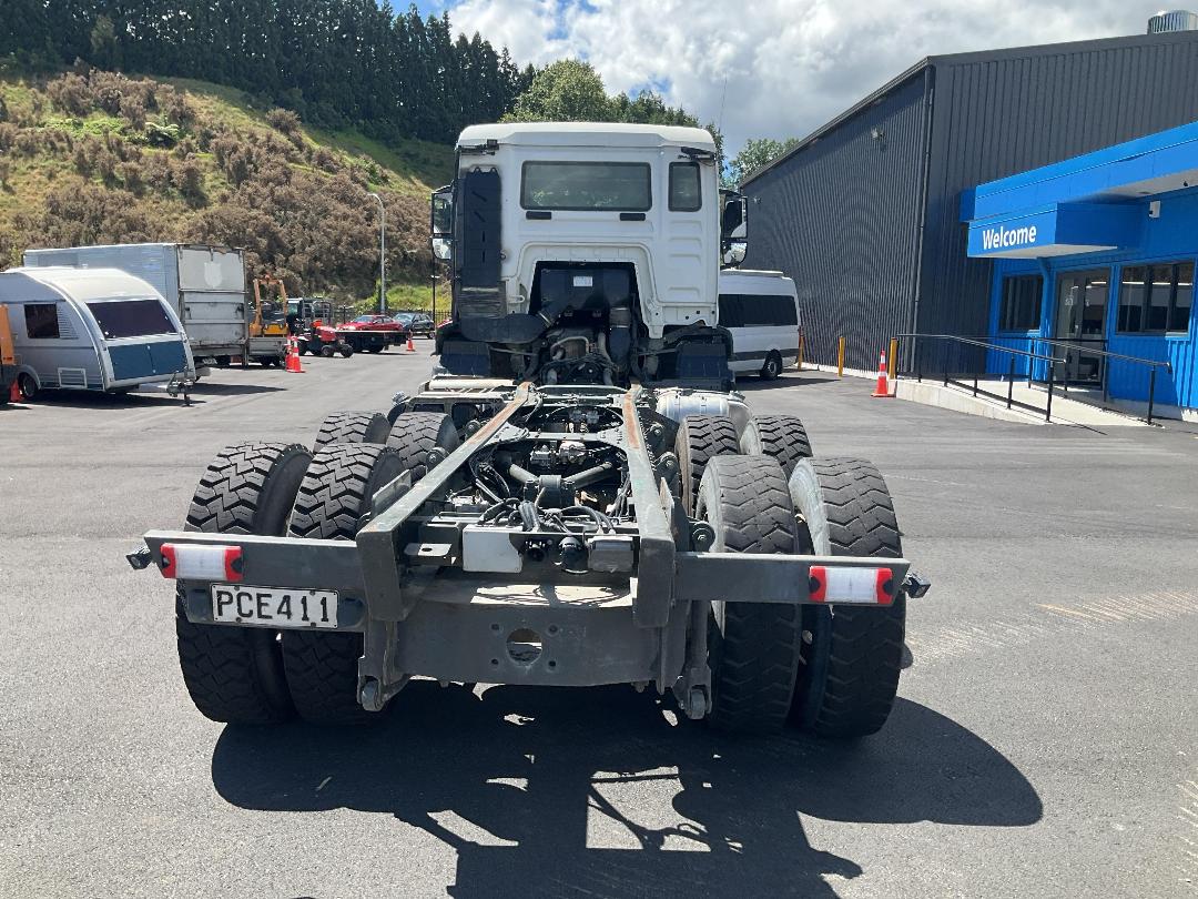 Photo '5' of Sinotruk C7 Cab Chassis