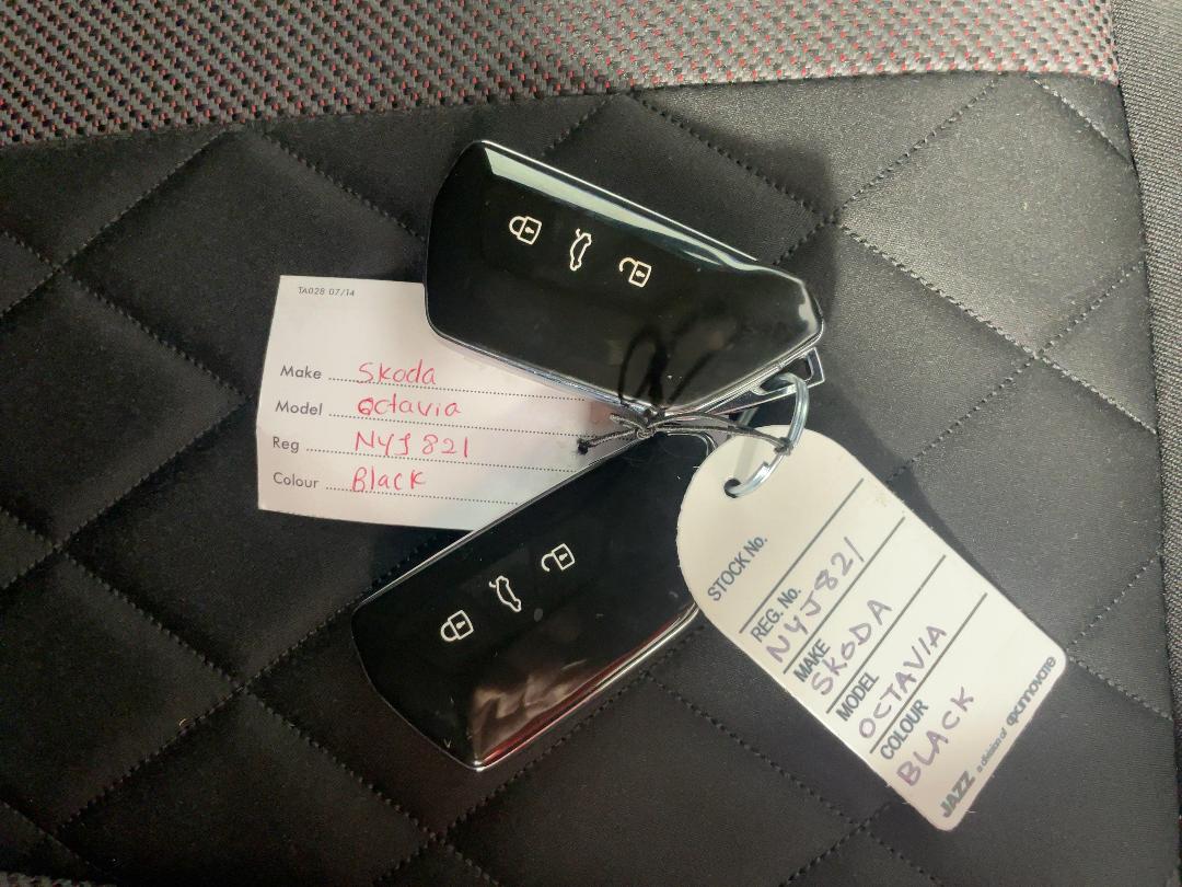 Photo '22' of Skoda Octavia