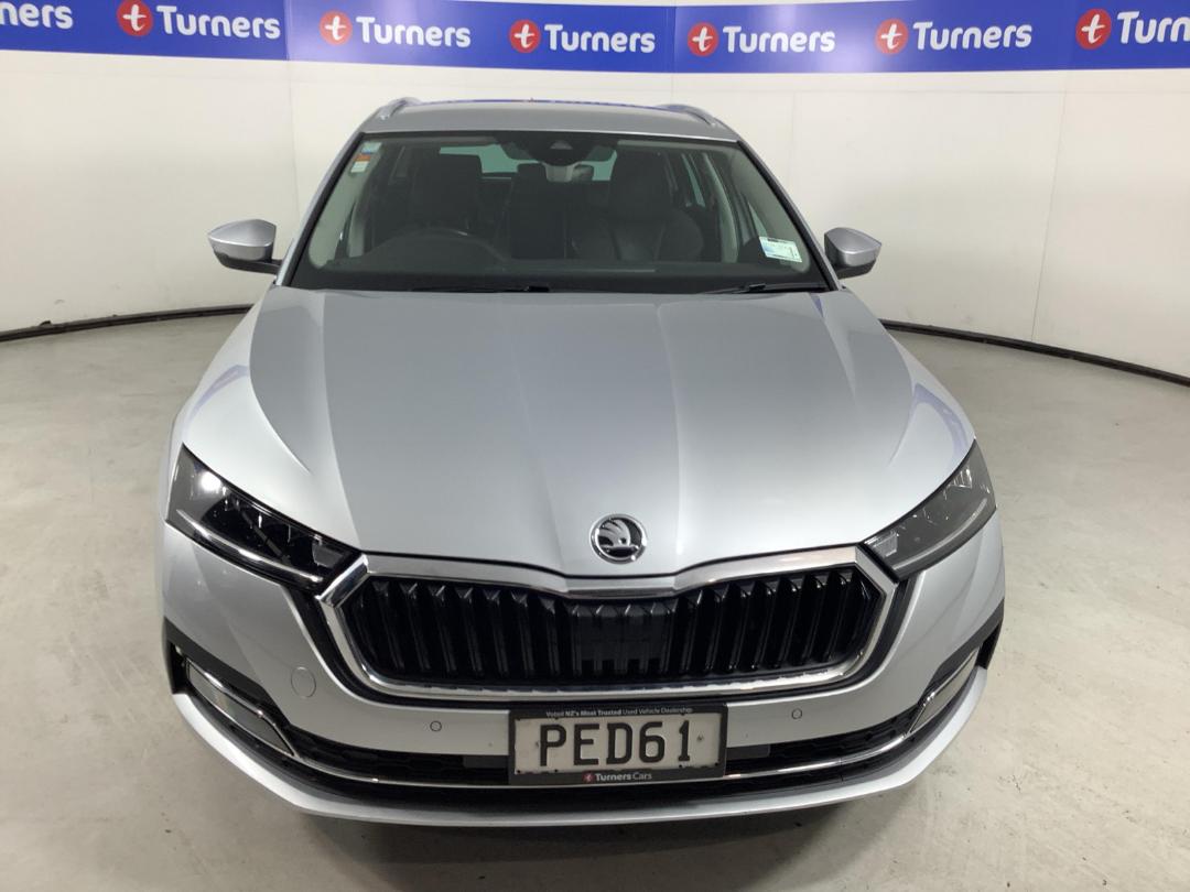 Photo '2' of Skoda Octavia Photo '2' of Skoda Octavia