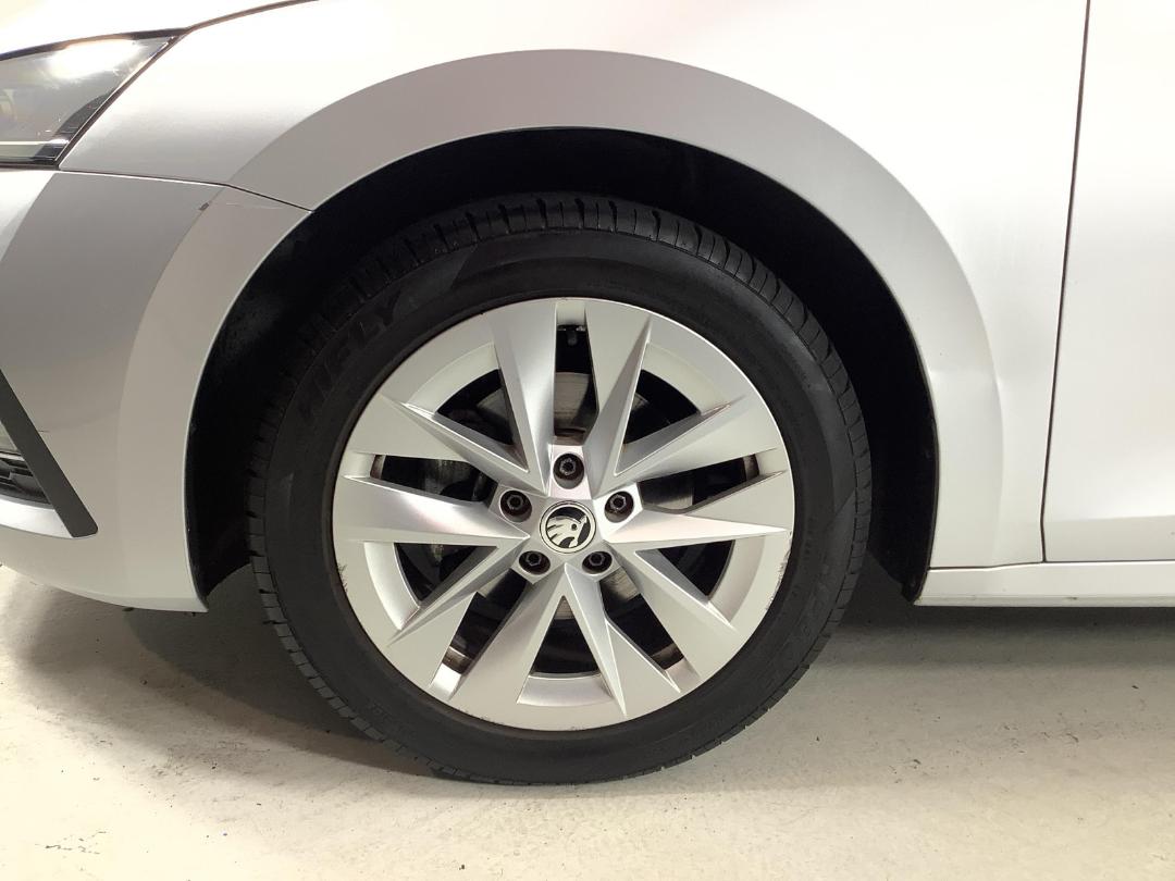 Photo '10' of Skoda Octavia Photo '10' of Skoda Octavia