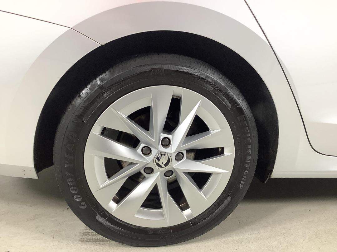 Photo '12' of Skoda Octavia Photo '12' of Skoda Octavia