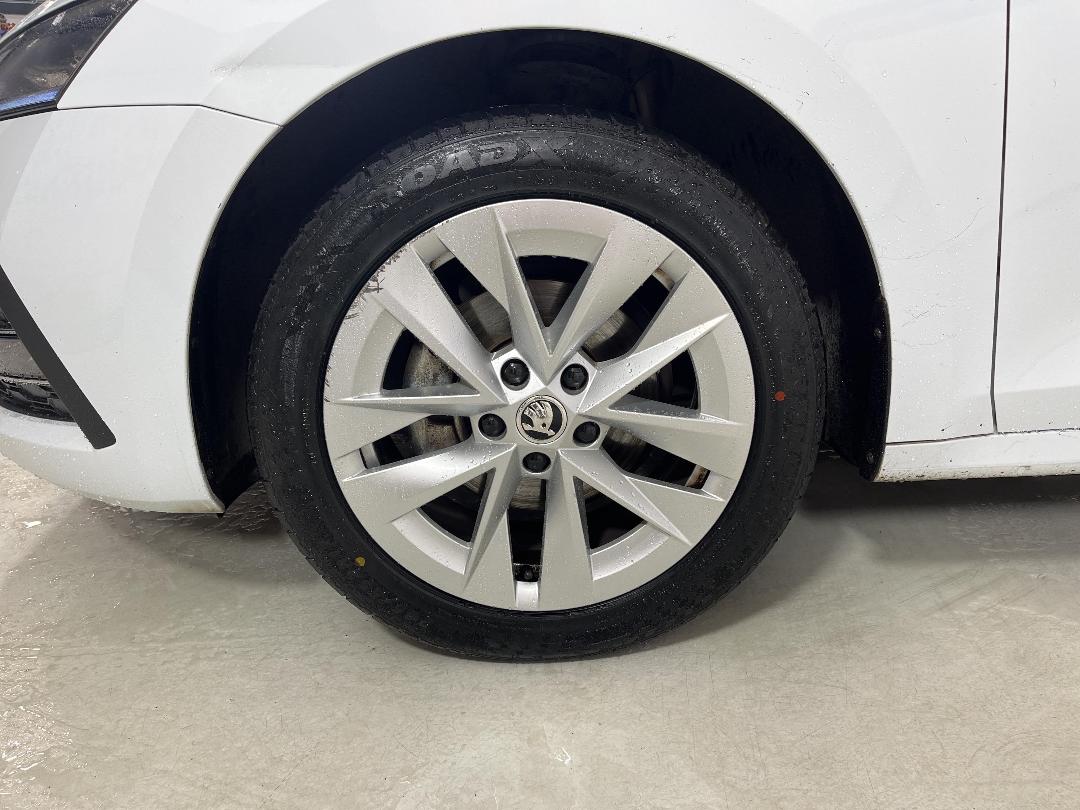 Photo '10' of Skoda Octavia