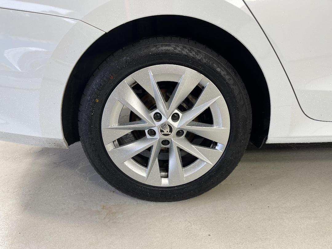 Photo '12' of Skoda Octavia