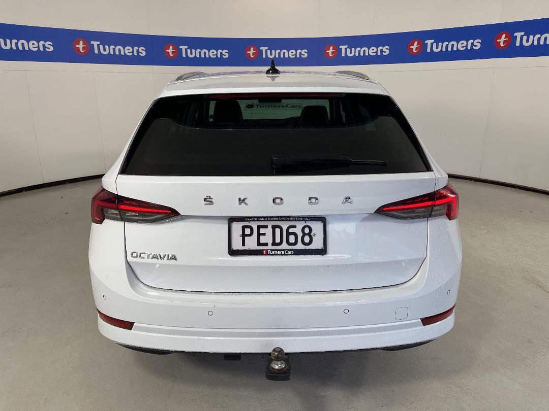 Photo '6' of Skoda Octavia